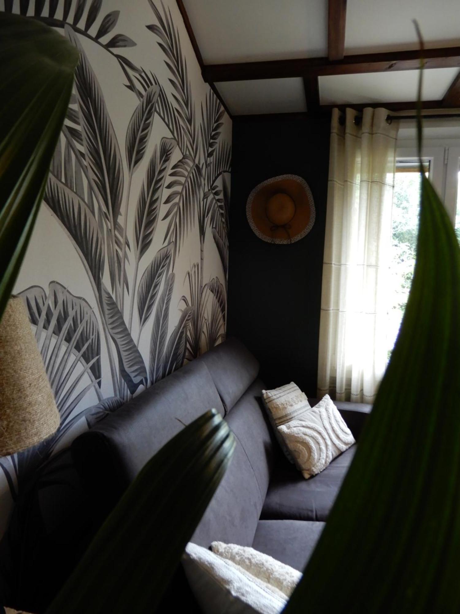 Le Cottage Exotique Du Lutin Many & Son Bain Nordique Saint-Christophe-Sur-Conde Екстер'єр фото